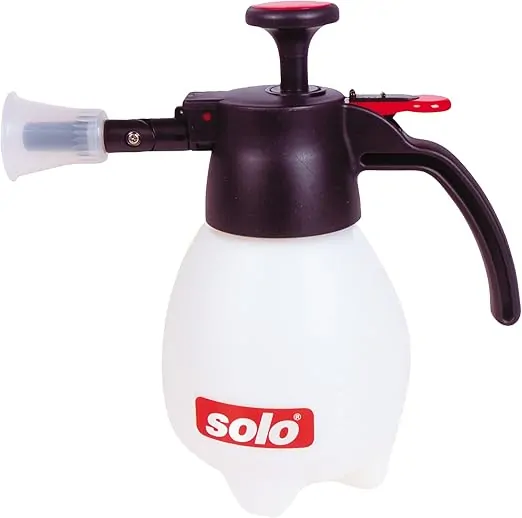 5. Solo 418 One-Hand Pressure Sprayer